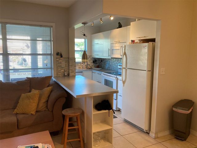 5300 Washington Street N117, Hollywood, FL 33021