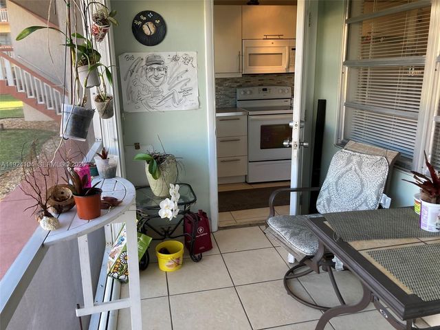 5300 Washington Street N117, Hollywood, FL 33021
