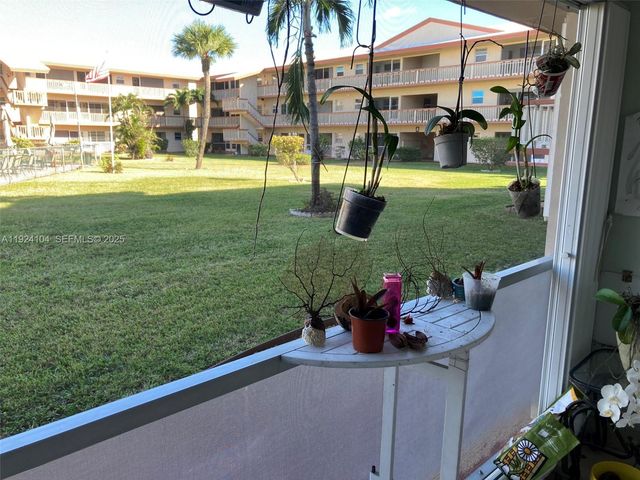 5300 Washington Street N117, Hollywood, FL 33021