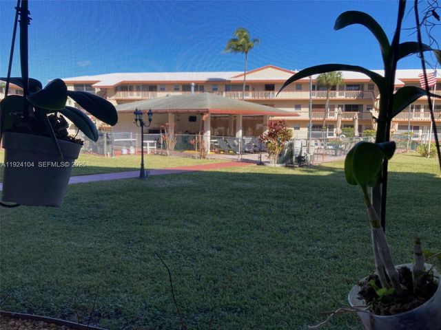 5300 Washington Street N117, Hollywood, FL 33021