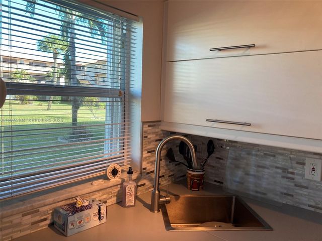 5300 Washington Street N117, Hollywood, FL 33021