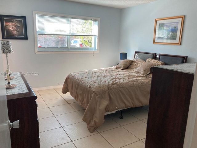 5300 Washington Street N117, Hollywood, FL 33021