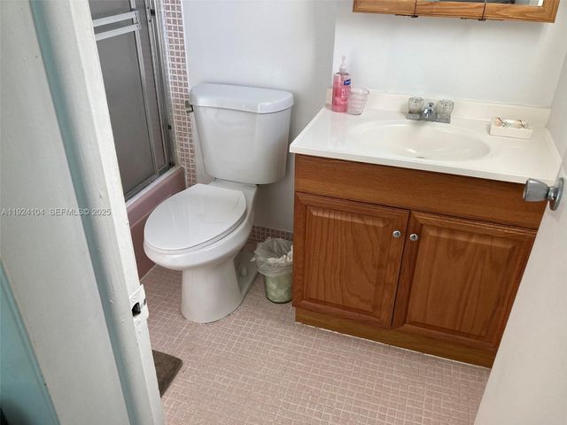 5300 Washington Street N117, Hollywood, FL 33021