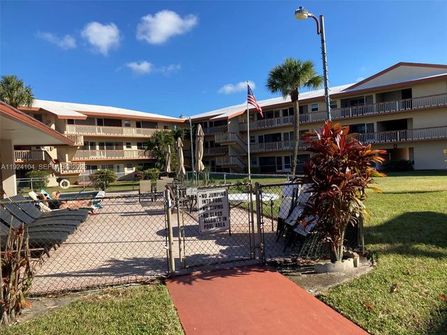 5300 Washington Street N117, Hollywood, FL 33021