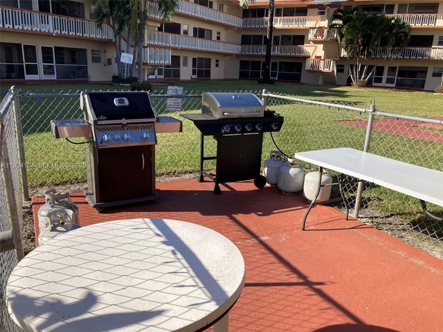 5300 Washington Street N117, Hollywood, FL 33021