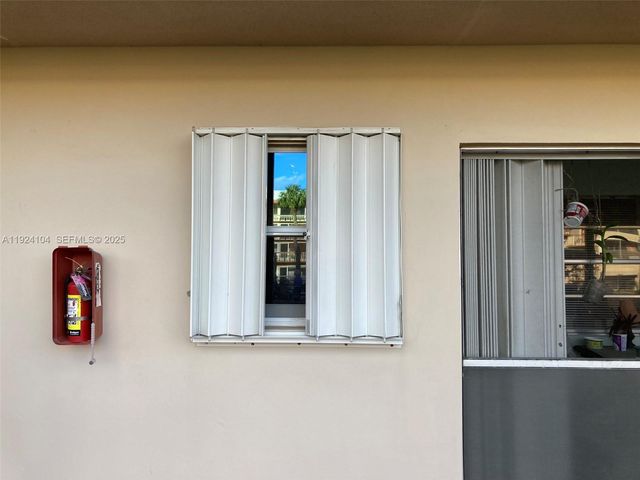 5300 Washington Street N117, Hollywood, FL 33021