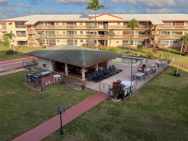 5300 Washington Street N117, Hollywood, FL 33021