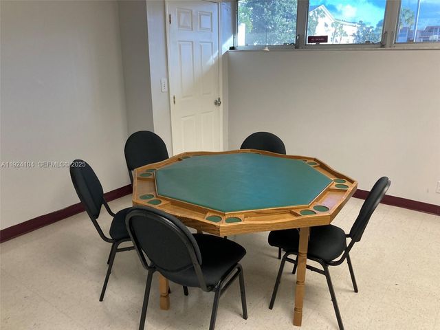5300 Washington Street N117, Hollywood, FL 33021
