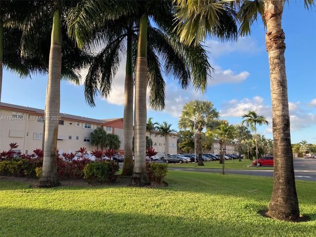 5300 Washington Street N117, Hollywood, FL 33021