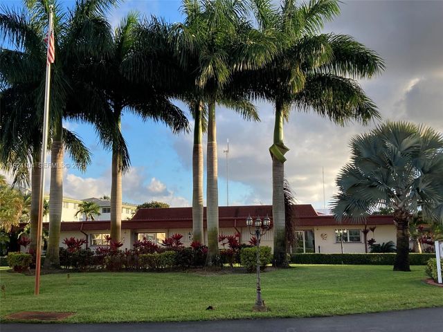 5300 Washington Street N117, Hollywood, FL 33021