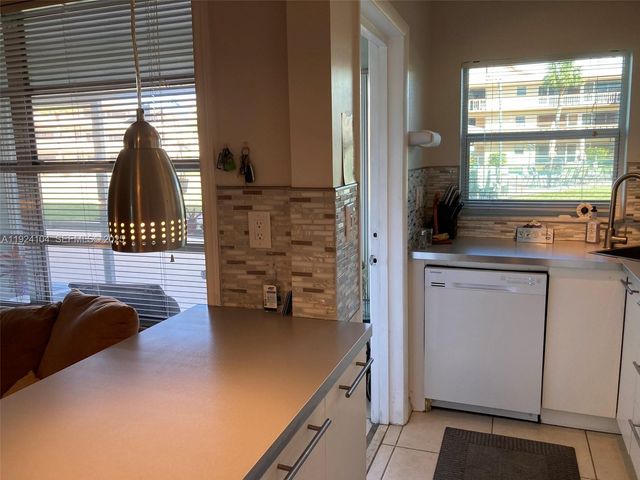 5300 Washington Street N117, Hollywood, FL 33021