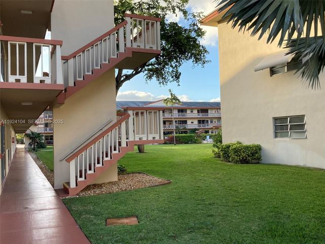 5300 Washington Street N117, Hollywood, FL 33021