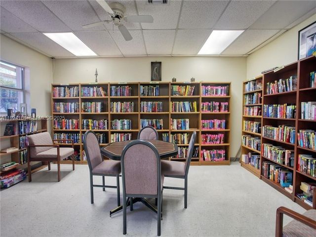5300 Washington Street N117, Hollywood, FL 33021