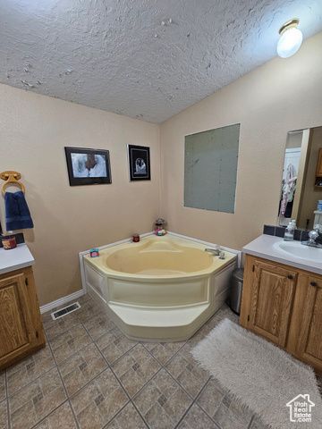 46293 W 5000 S, Fruitland, UT 84027