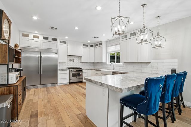 3913 E DEVONSHIRE Avenue, Phoenix, AZ 85018