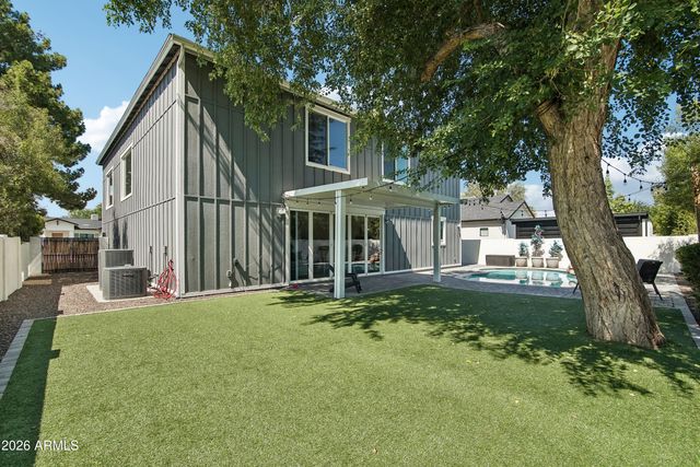 3913 E DEVONSHIRE Avenue, Phoenix, AZ 85018