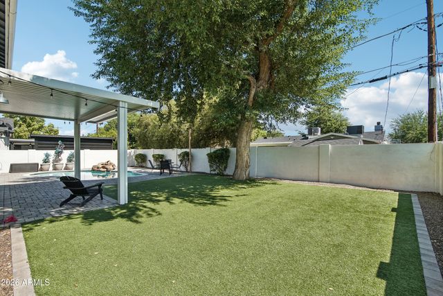 3913 E DEVONSHIRE Avenue, Phoenix, AZ 85018