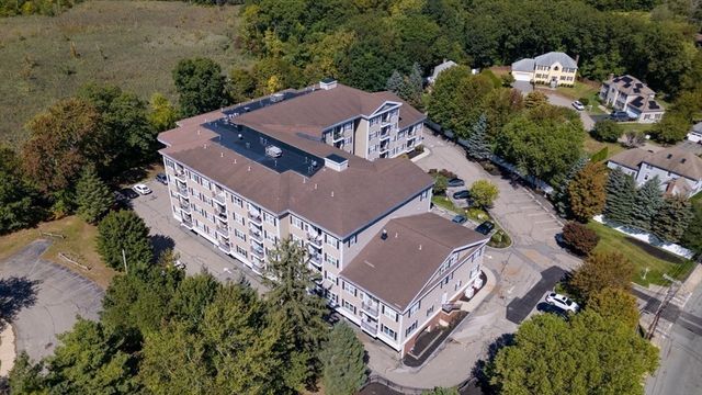 989 East 403, Dedham, MA 02026