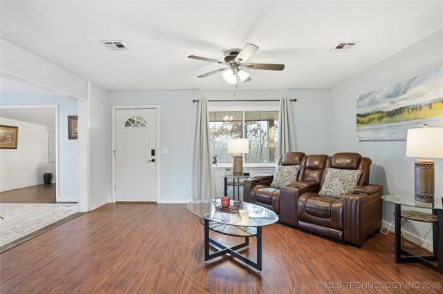 4932 N Walnut Drive, Sapulpa, OK 74066