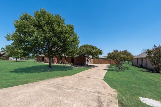 12205 Golden Meadow Lane, Forney, TX 75126