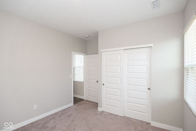 2519 Dixon Creek Drive, Whitestown, IN 46075