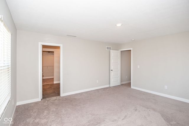 2519 Dixon Creek Drive, Whitestown, IN 46075