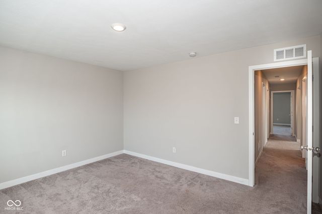 2519 Dixon Creek Drive, Whitestown, IN 46075