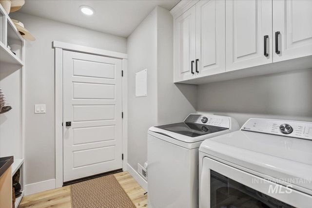 1043 Vista Ave, Kimberly, ID 83341