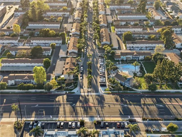 19774 Cambridge Lane, Huntington Beach, CA 92646