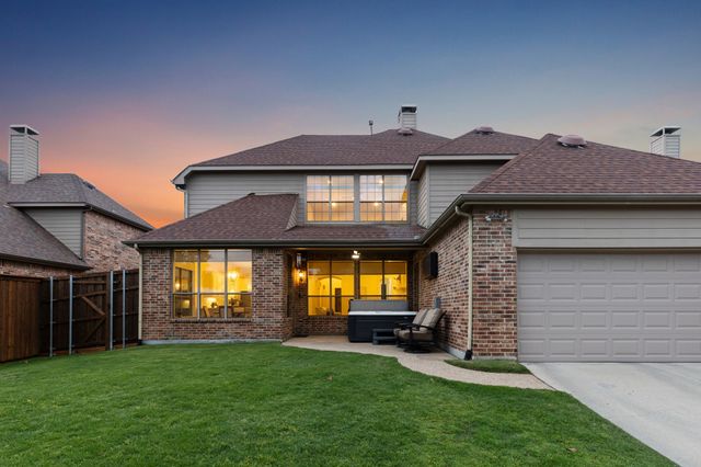 2242 Magic Mantle Drive, Lewisville, TX 75056