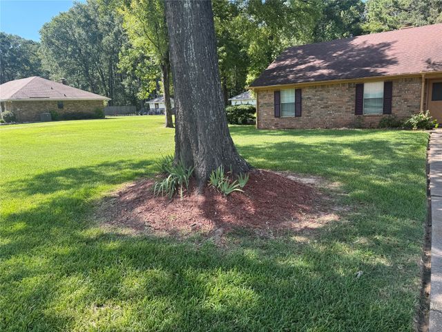 6918 FAWN PATH Drive, Shreveport, LA 71119