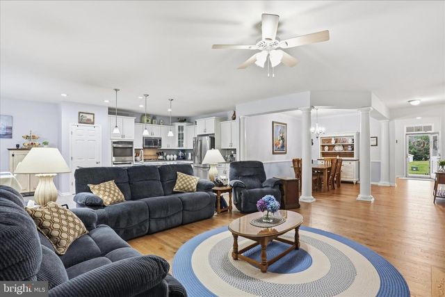 214 DARTMOOR DR, Stephens City, VA 22655