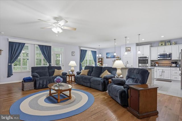 214 DARTMOOR DR, Stephens City, VA 22655