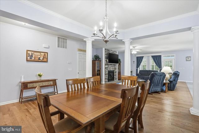 214 DARTMOOR DR, Stephens City, VA 22655