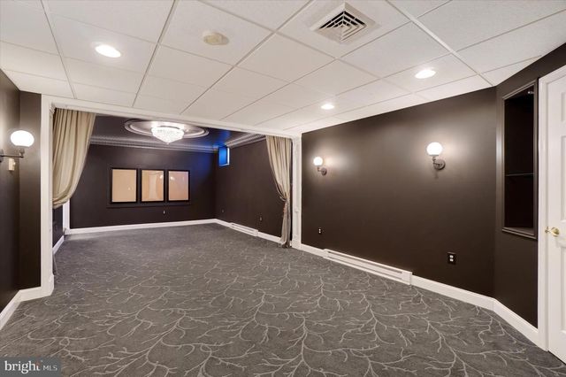 1302 WICKLOW DR, York, PA 17404