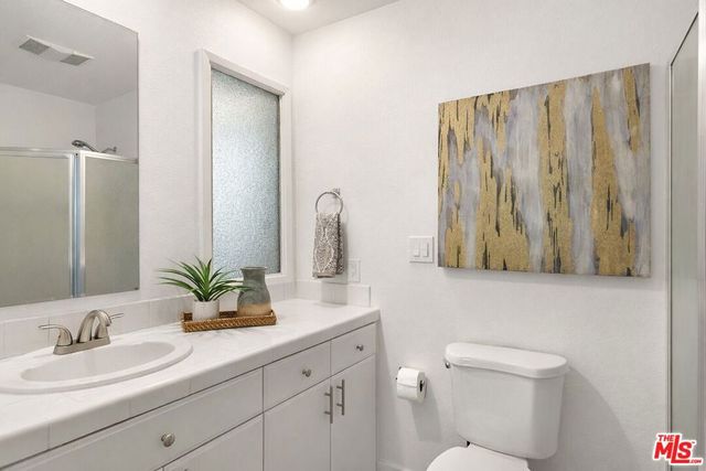 6601 Springpark Avenue 9, Los Angeles, CA 90056