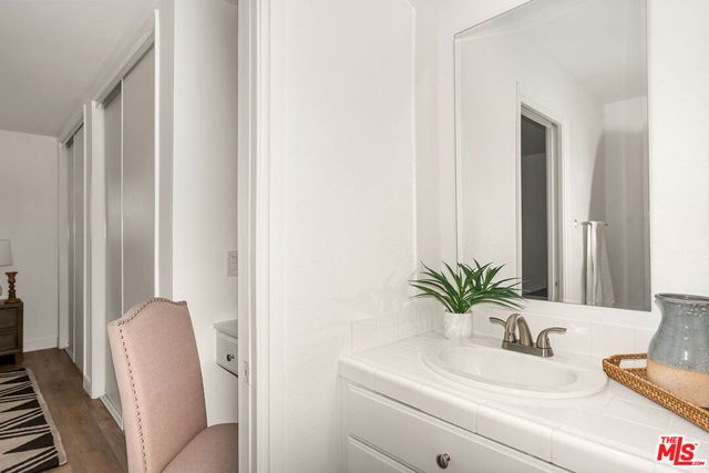 6601 Springpark Avenue 9, Los Angeles, CA 90056