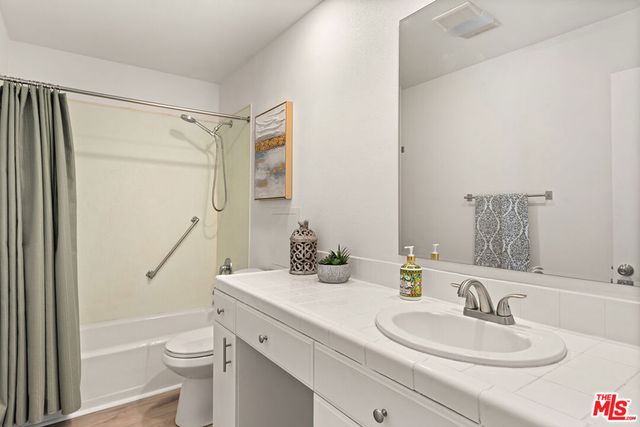 6601 Springpark Avenue 9, Los Angeles, CA 90056