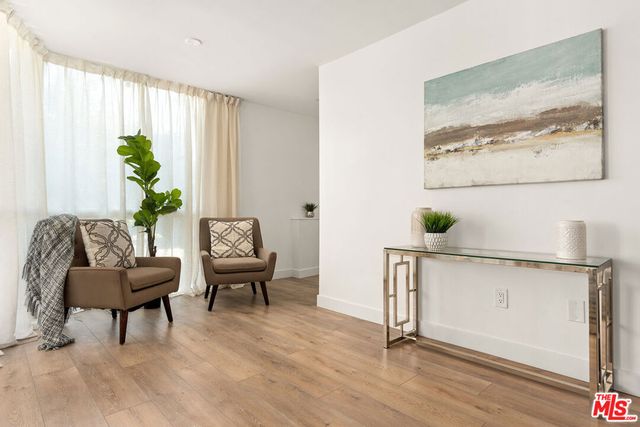 6601 Springpark Avenue 9, Los Angeles, CA 90056