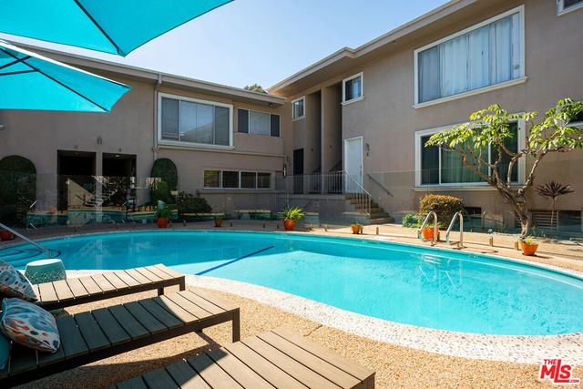 6601 Springpark Avenue 9, Los Angeles, CA 90056