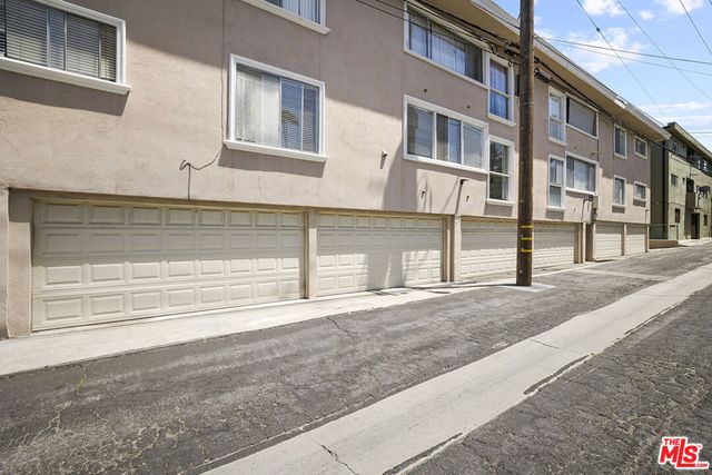 6601 Springpark Avenue 9, Los Angeles, CA 90056