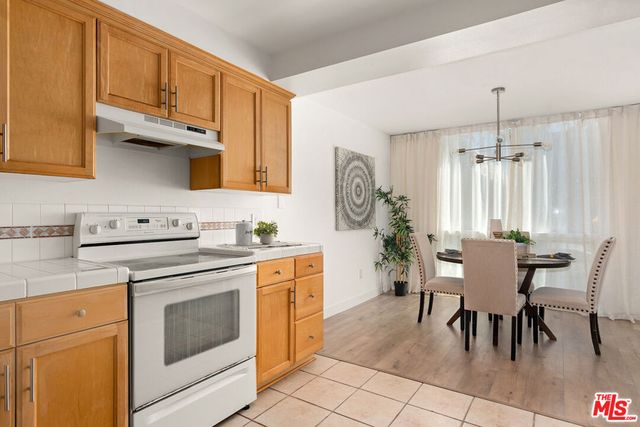 6601 Springpark Avenue 9, Los Angeles, CA 90056