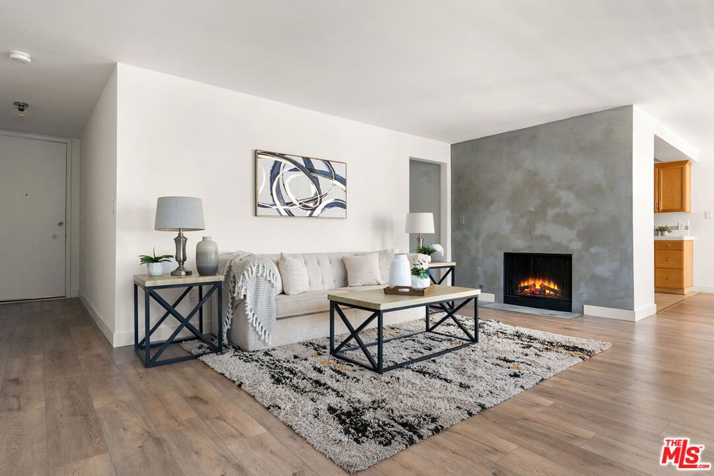 6601 Springpark Avenue 9, Los Angeles, CA 90056