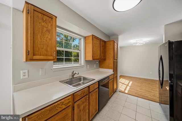 9514 FOX RUN DR, Clinton, MD 20735