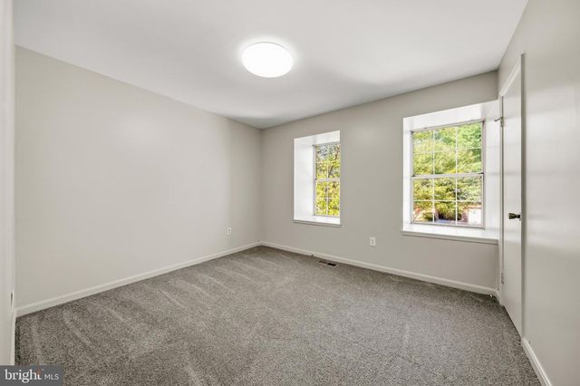 9514 FOX RUN DR, Clinton, MD 20735
