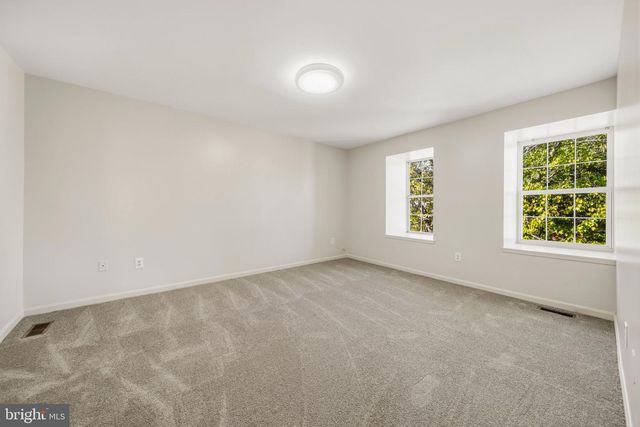 9514 FOX RUN DR, Clinton, MD 20735