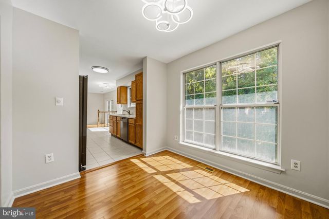 9514 FOX RUN DR, Clinton, MD 20735