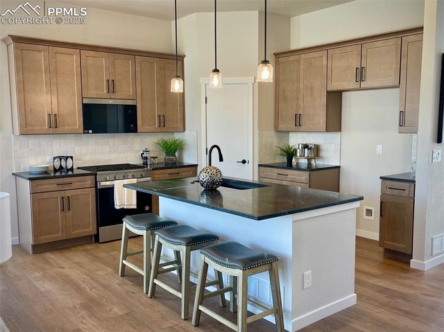 6611 Vistancia Avenue, Colorado Springs, CO 80922