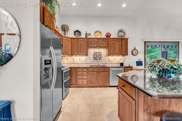 3307 Fanone Drive, Port Huron Charter Township, MI 48060