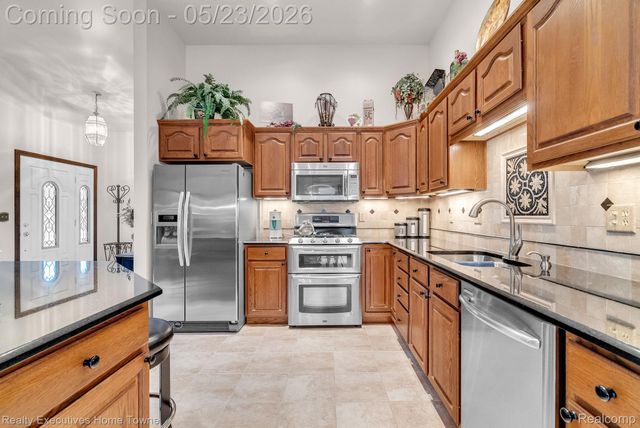 3307 Fanone Drive, Port Huron Charter Township, MI 48060